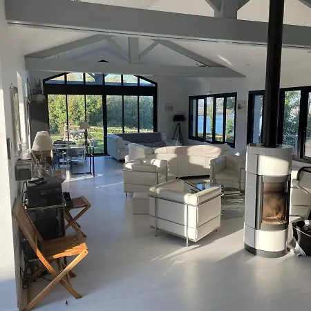 别墅 Maison Sur Une Riviere De Mer
